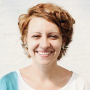 Элина Самохвалова<small> / Руководитель учебного офиса</small>